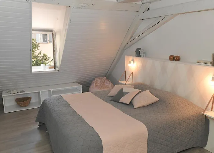 Chez Caroline Dans Un Havre De Verdure Et De Calme Couette-café 3*